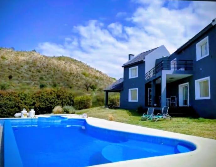 Potrerillo de Larreta - Casa de 3 dormitorios - 1