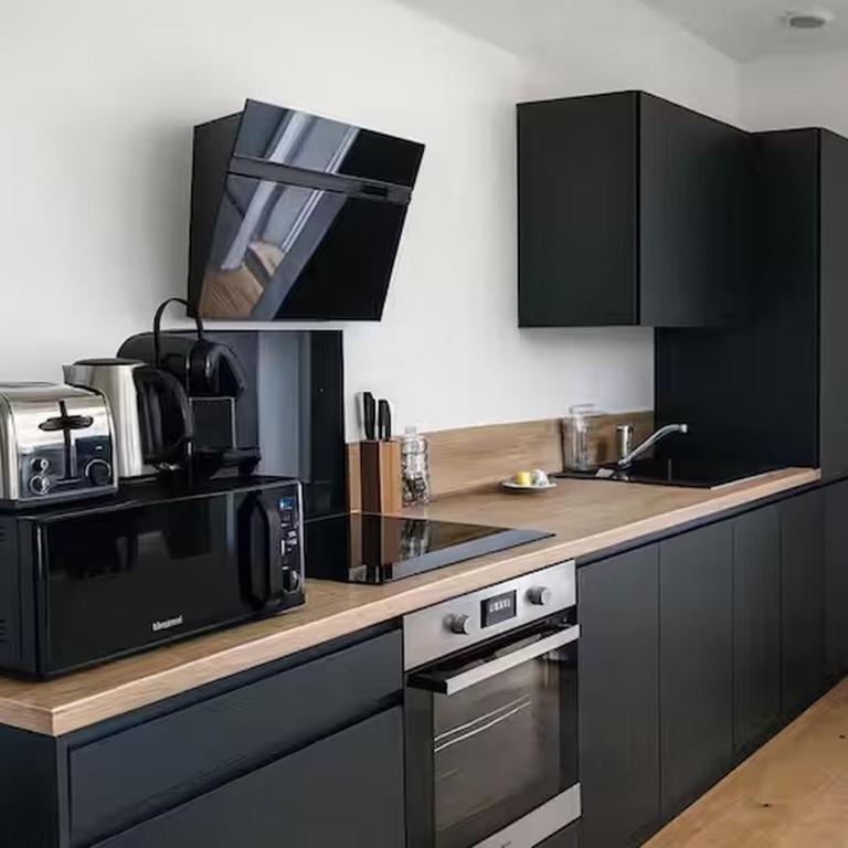 White House Dhavernas - Résidence Privée - Amiens - Parking Gratuit - Duplex Apartment - 16