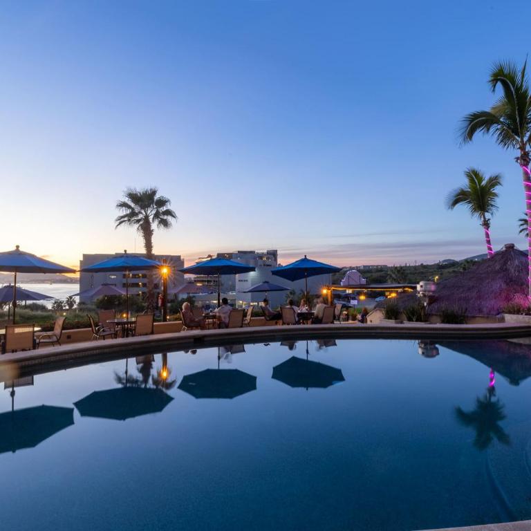 Stunning 2 BR with Ocean Views & Jacuzzi by the Beach - Apartamento - 50