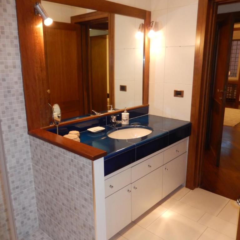 Colosseo Homerents 2 - Appartamento con 2 Camere da Letto - 19