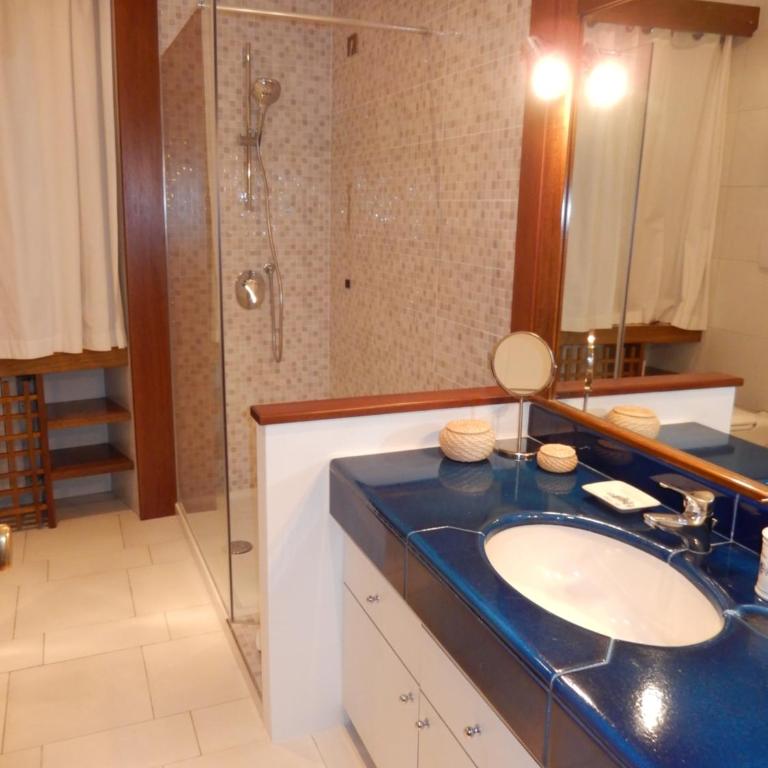 Colosseo Homerents 2 - Appartamento con 2 Camere da Letto - 18