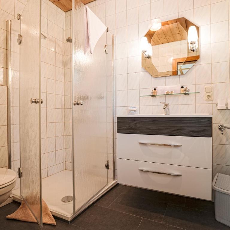 Apart Stockach - Apartment mit 4 Schlafzimmern und einem Balkon - 11