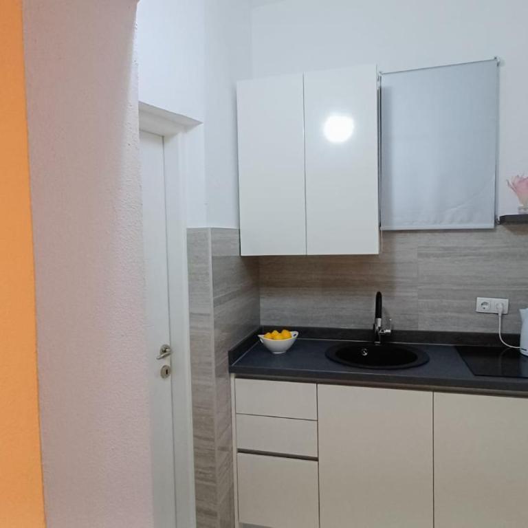 Studio apartment Sara - One-Bedroom Apartment - 4
