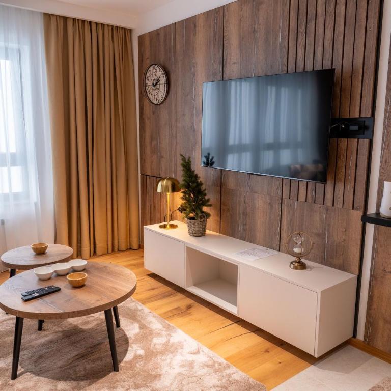 Horizont Aparthotel Jahorina - Junior Suite with Mountain View - 2
