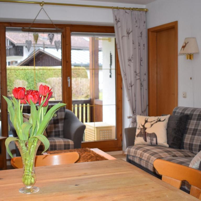 Allgäuschönheit inkl BadHindelangPlus Karte - Apartment mit 2 Schlafzimmern - 1