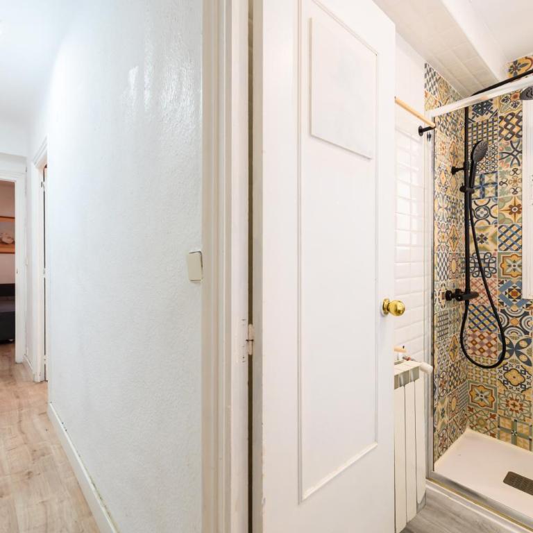POR183D Amplio piso 2 dormitorios en La Latina - Alquiler temporal - Apartamento de 2 dormitorios - 13