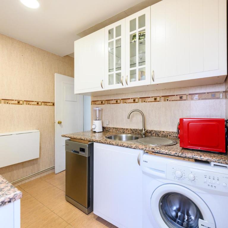 POR183D Amplio piso 2 dormitorios en La Latina - Alquiler temporal - Apartamento de 2 dormitorios - 33