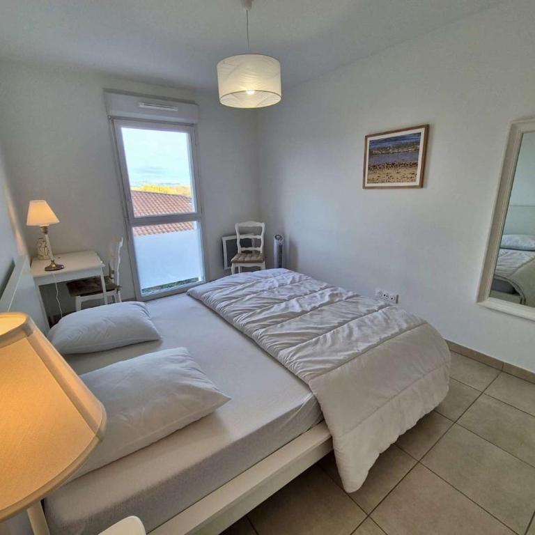 CO020-B11 - Appart 3 pièces - 4 personnes - COGOLIN - Two-Bedroom Apartment - 10