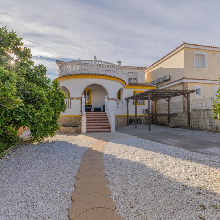 Villa Dr Alejandro Iglesias - Three-Bedroom House - 1