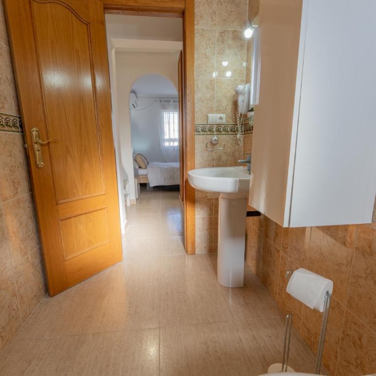 Villa Dr Alejandro Iglesias - Three-Bedroom House - 20