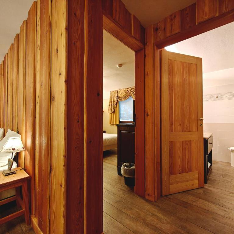 Hotel L' Aiglon - Camera Familiare Superior - 4