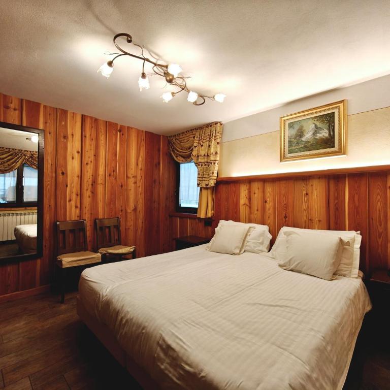 Hotel L' Aiglon - Camera Familiare Superior - 3