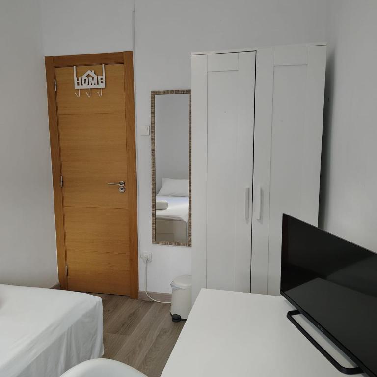 Agui House - Single Room - 13