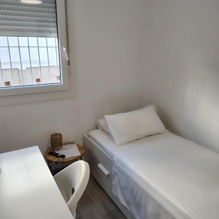 Agui House - Single Room - 16