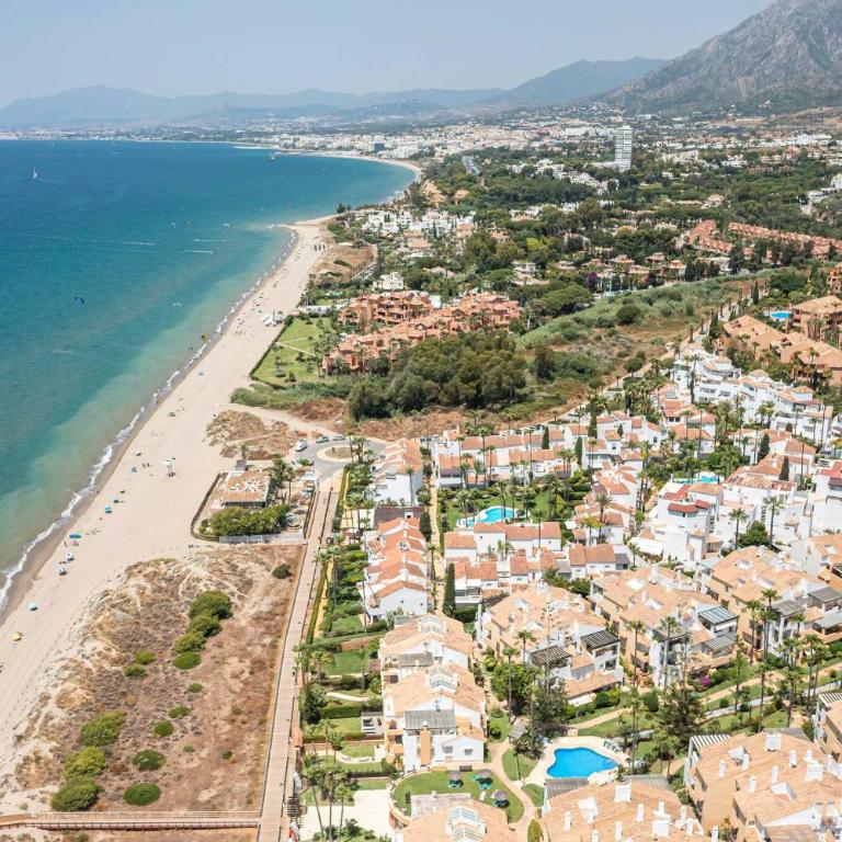 Bright Chalet with Swimming Pool and Beachfront - Casa de 3 dormitorios - 5