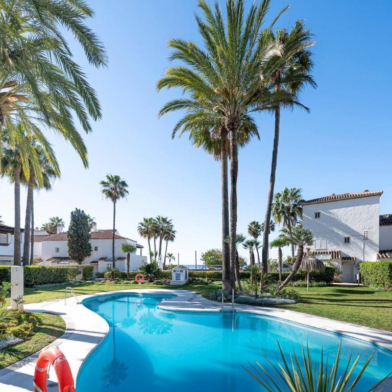 Bright Chalet with Swimming Pool and Beachfront - Casa de 3 dormitorios - 11