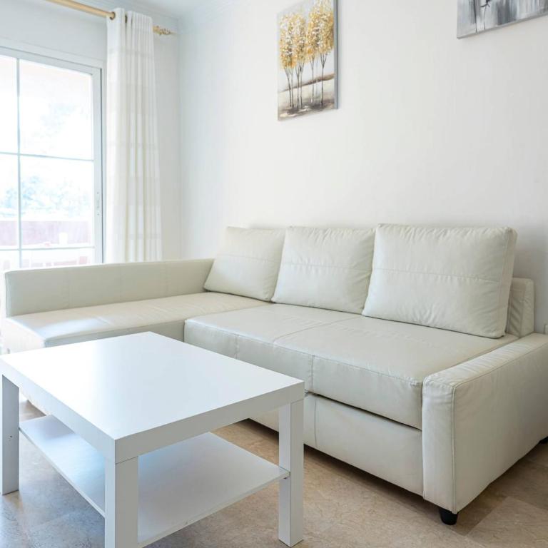 Beautiful Apartment Just 5 Minutes From the BEACH - Two-Bedroom Apartment - 12