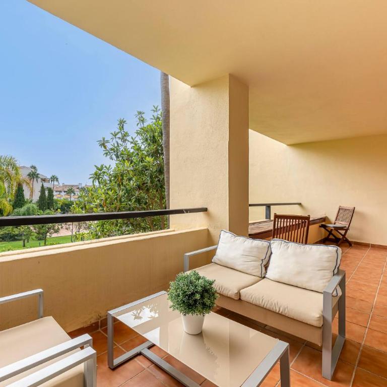 Spacious 3 bedrooms apartment at LAS BRISAS - Three-Bedroom Apartment - 40