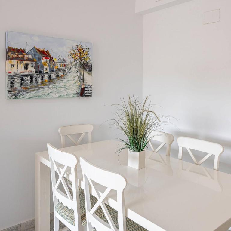 Spacious 3 bedrooms apartment at LAS BRISAS - Three-Bedroom Apartment - 45