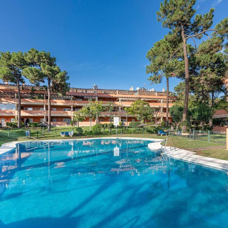 Beautiful Apartment Just 5 Minutes From the BEACH - Two-Bedroom Apartment - 43