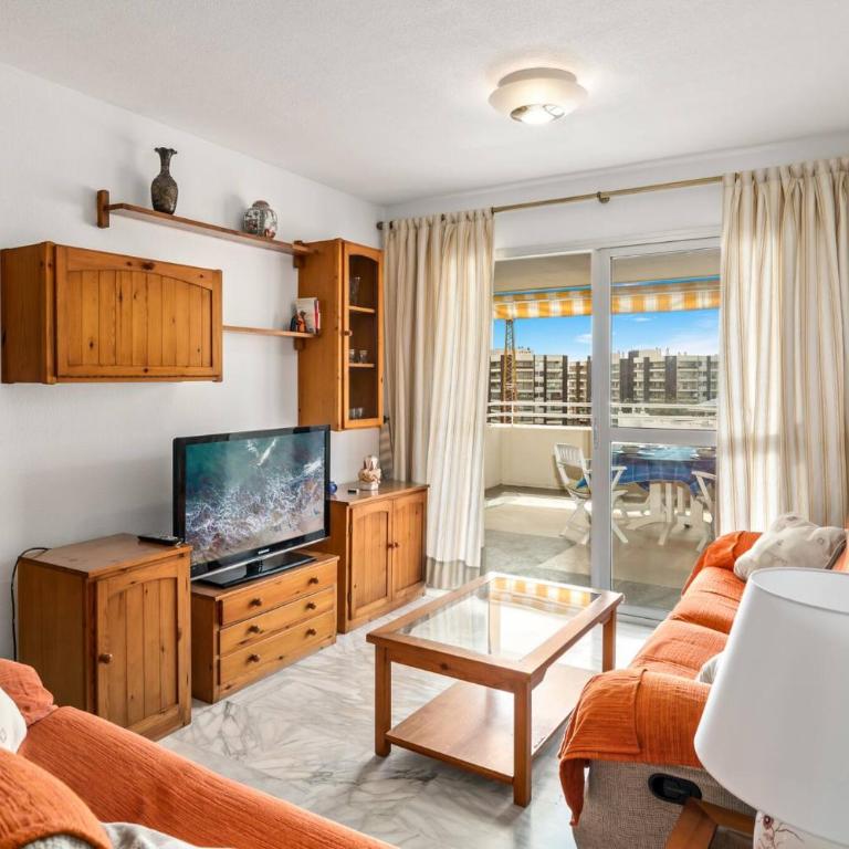 Amazing 3Br, 2 Bath Apart, Close to the Sea - Three-Bedroom Apartment - 6