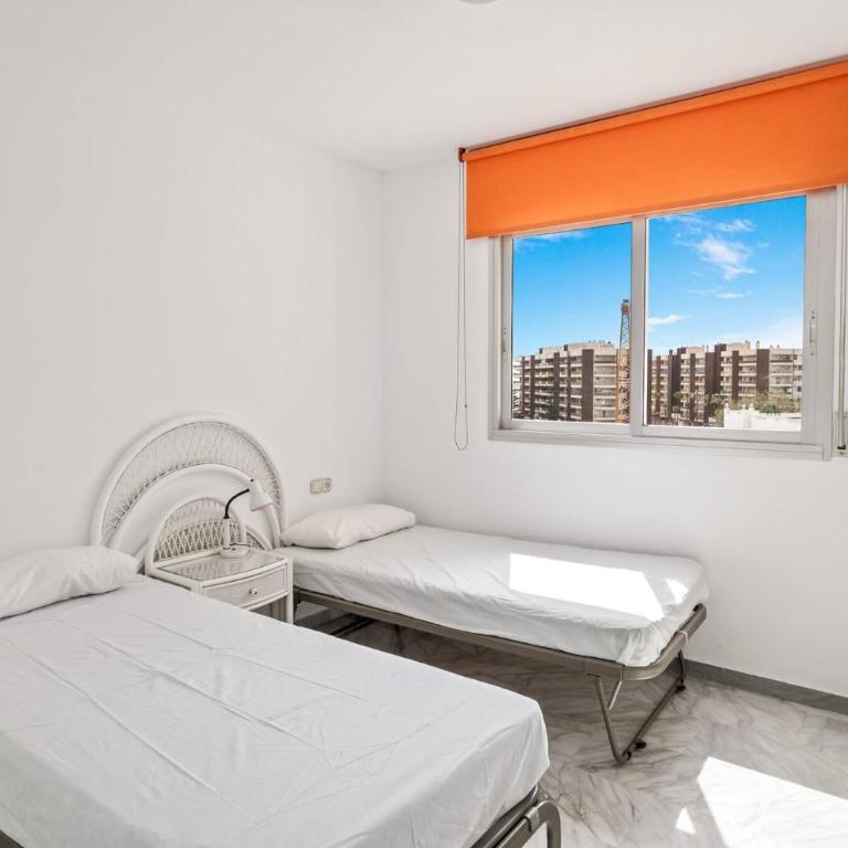 Amazing 3Br, 2 Bath Apart, Close to the Sea - Three-Bedroom Apartment - 12