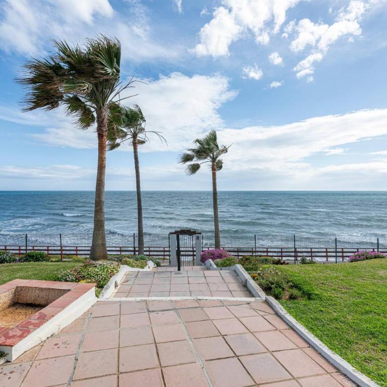 Fancy Studio Direct Access to Sea✺Parking✺Pool - Apartamento de 1 dormitorio - 24