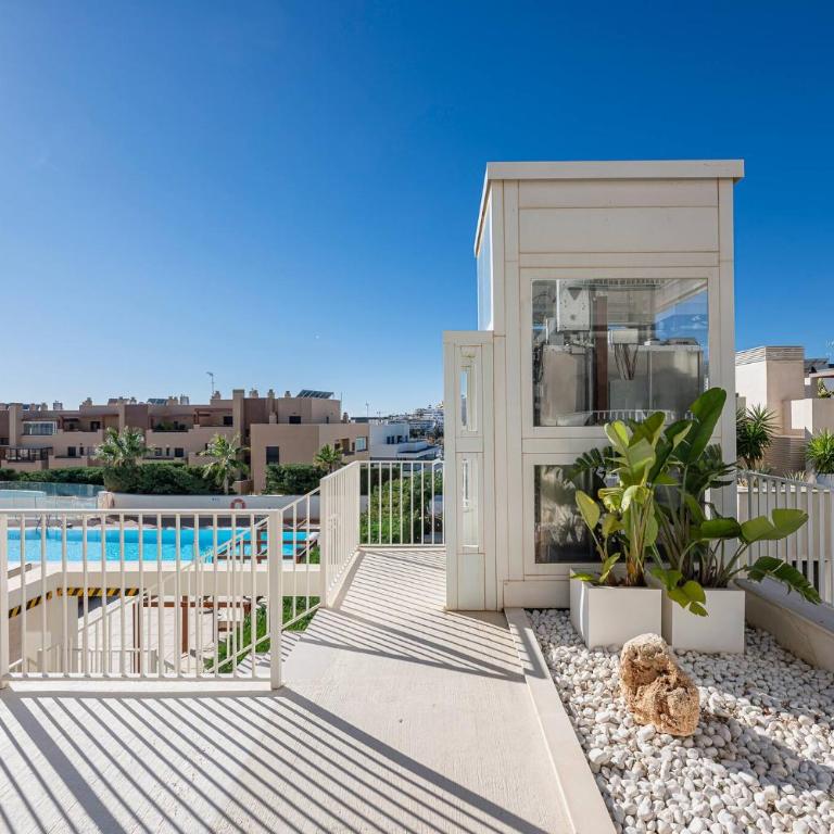 Modern Flat with 2 Bedrooms, Terrace, and Pool in Cala de Mijas - Apartamento de 2 dormitorios - 39