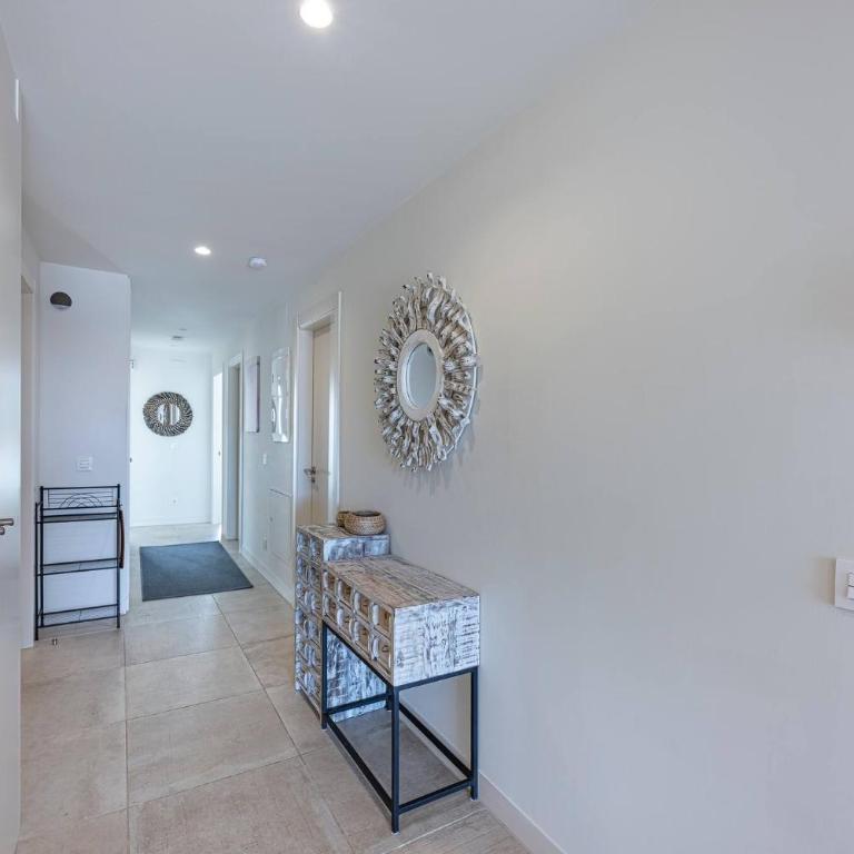 Modern Flat with 2 Bedrooms, Terrace, and Pool in Cala de Mijas - Apartamento de 2 dormitorios - 62