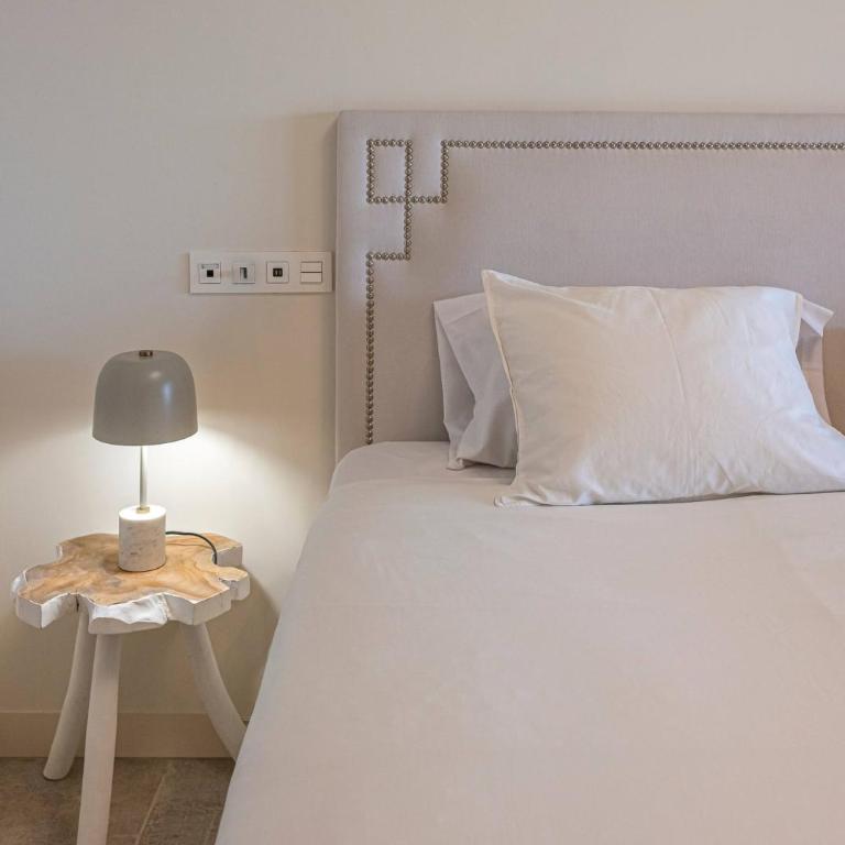 Modern Flat with 2 Bedrooms, Terrace, and Pool in Cala de Mijas - Apartamento de 2 dormitorios - 64
