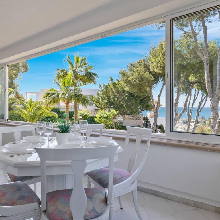 Shiny 2BR Apt with Views, Pool, Great Location - Apartamento de 2 dormitorios - 2