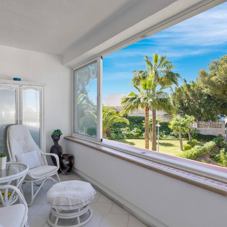 Shiny 2BR Apt with Views, Pool, Great Location - Apartamento de 2 dormitorios - 34