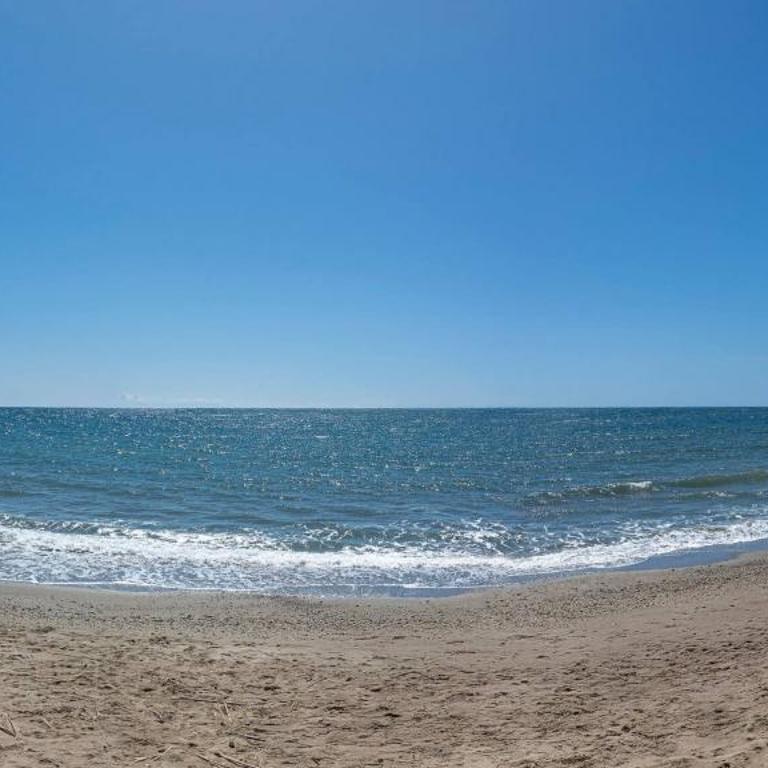 Marvellous 1 Bedroom Beachfront Flat with Parking and Pool - Apartamento de 1 dormitorio con vistas al océano - 18