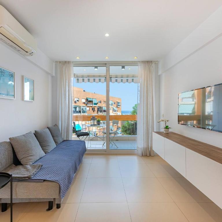 Bright Apartment Close to the Sea - One-Bedroom Apartment - 1