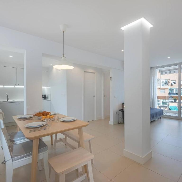 Bright Apartment Close to the Sea - One-Bedroom Apartment - 11