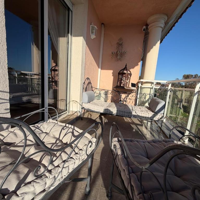 Villa les Amandines 110 m2 swimming pool, sea view air conditioning - Three-Bedroom Villa - 25