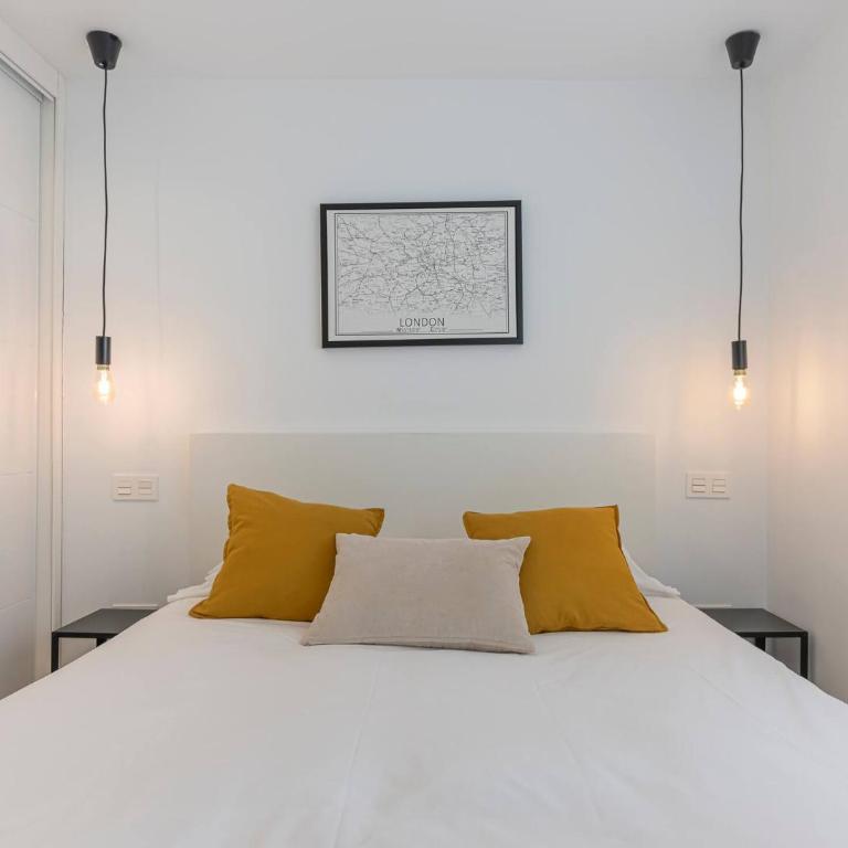 Bright Apartment Close to the Sea - One-Bedroom Apartment - 20