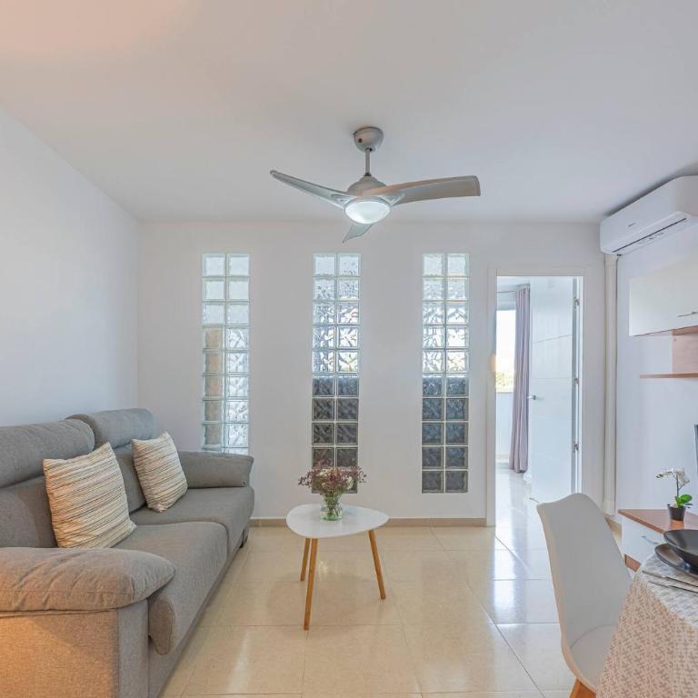 Marvellous 1 Bedroom Beachfront Flat with Parking and Pool - Apartamento de 1 dormitorio con vistas al océano - 57