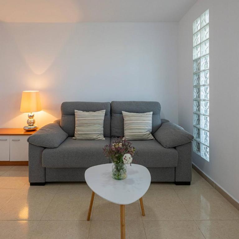 Marvellous 1 Bedroom Beachfront Flat with Parking and Pool - Apartamento de 1 dormitorio con vistas al océano - 59