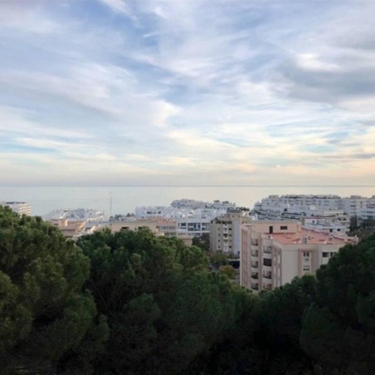 Bright Apartment Close to the Sea - One-Bedroom Apartment - 44