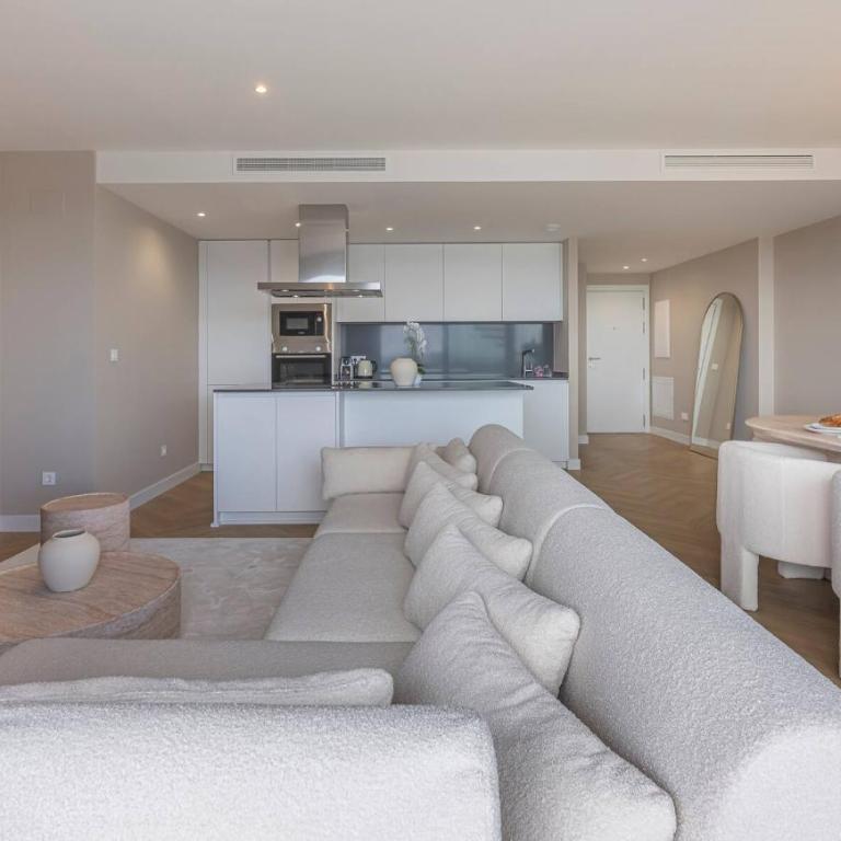 Fancy and Minimalist Flat in Estepona l Sea views - Three-Bedroom Apartment - 8