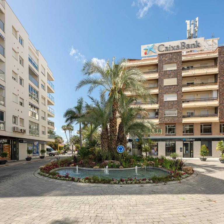 Cozy & Comfy Seaside Retreat in Estepona - Two-Bedroom Apartment - 65