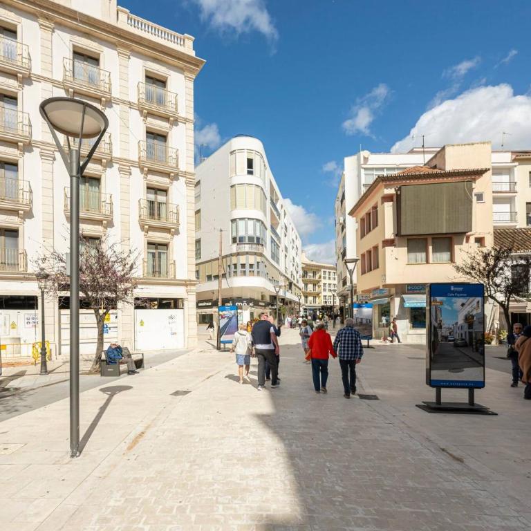 Cozy & Comfy Seaside Retreat in Estepona - Two-Bedroom Apartment - 67