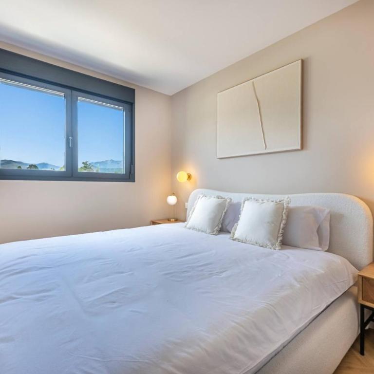 Fancy and Minimalist Flat in Estepona l Sea views - Three-Bedroom Apartment - 31