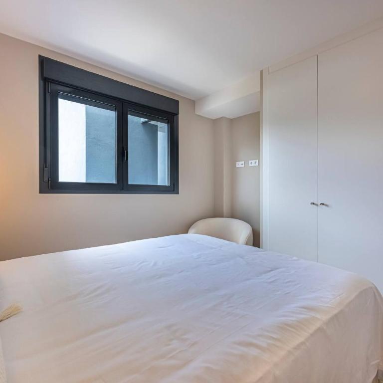 Fancy and Minimalist Flat in Estepona l Sea views - Three-Bedroom Apartment - 32