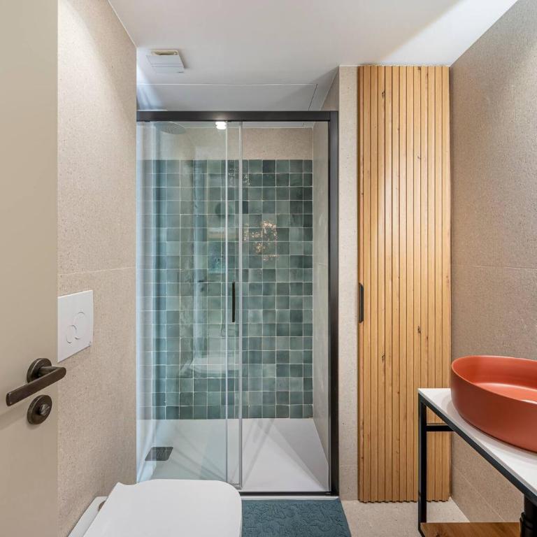 Newly renovated studio in Golden Mile w/ Pool - One-Bedroom Apartment - 23