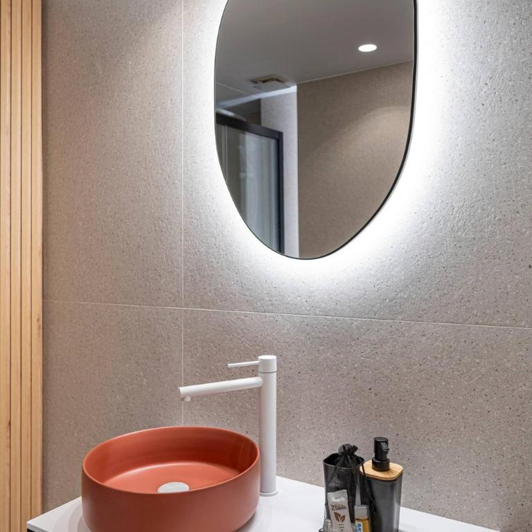 Newly renovated studio in Golden Mile w/ Pool - One-Bedroom Apartment - 22