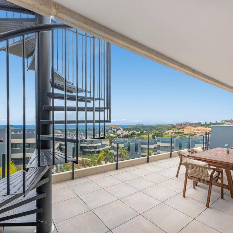 Fancy and Minimalist Flat in Estepona l Sea views - Three-Bedroom Apartment - 50