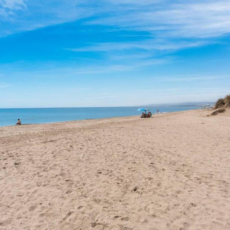 Gorgeous 3 Br Apart with Sea Views, Pool - Three-Bedroom Apartment - 24