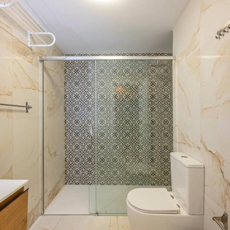 Studio with Sea Views, Pool, Parking and Tennis Court - One-Bedroom Apartment - 9
